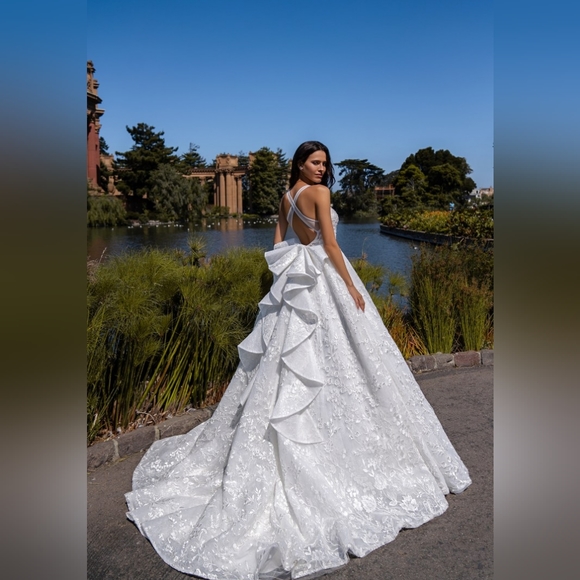 Wedding Dresses from Ukraine 🇺🇦All sizes, 8 weeks sawing time, Free Veil - Picture 2 of 5